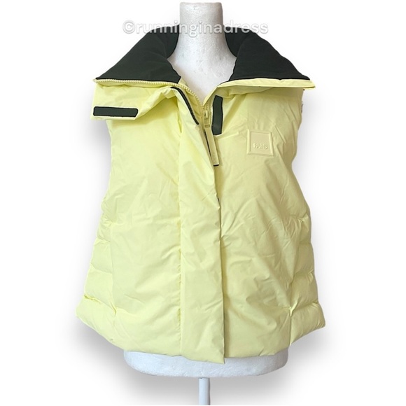 NWT Rains Loop W Vest In Color Straw Yellow Unisex Size Medium